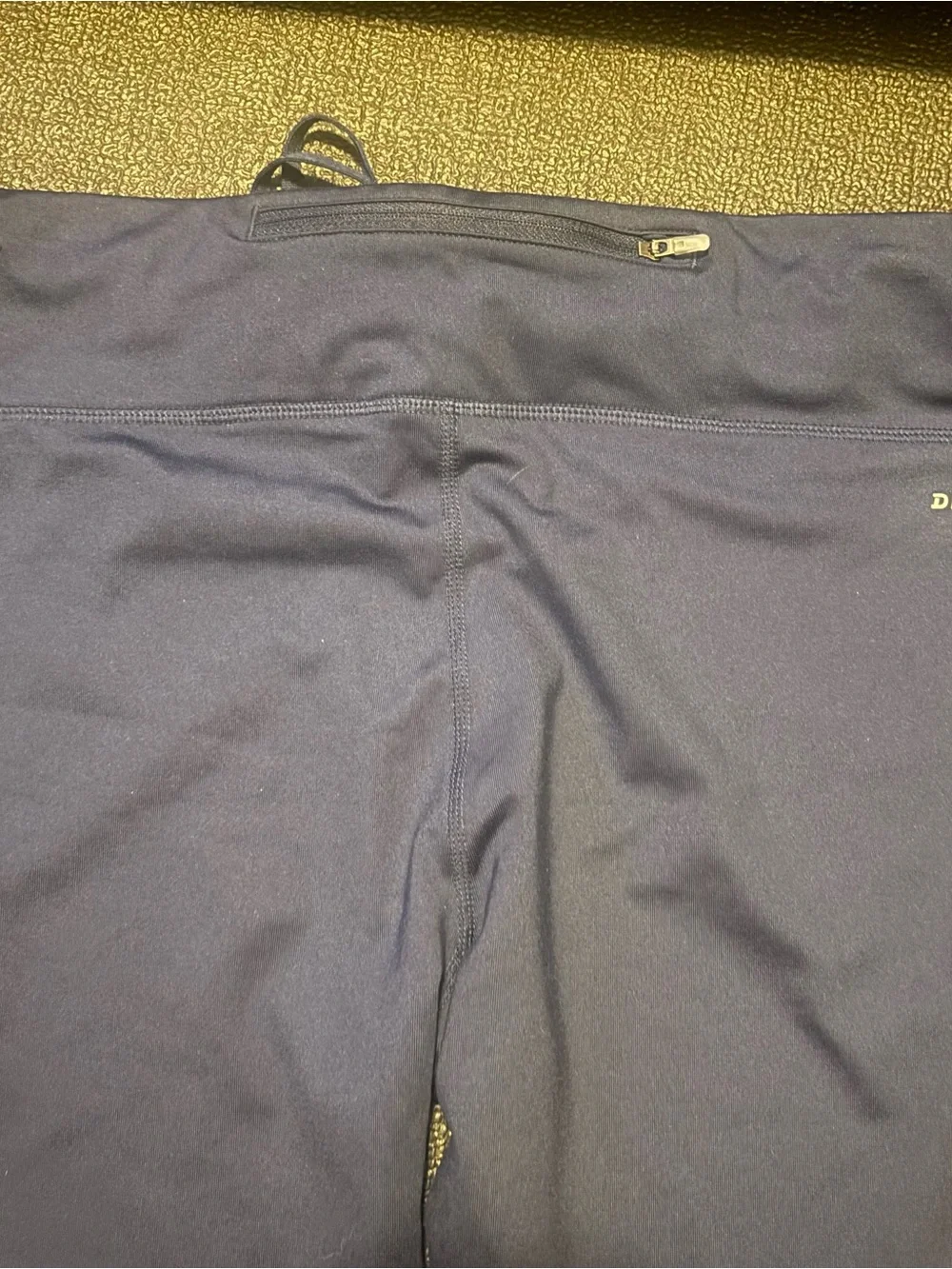Size XL Women’s Nike Navy and Royal Blue Athletic Capri Leggings
